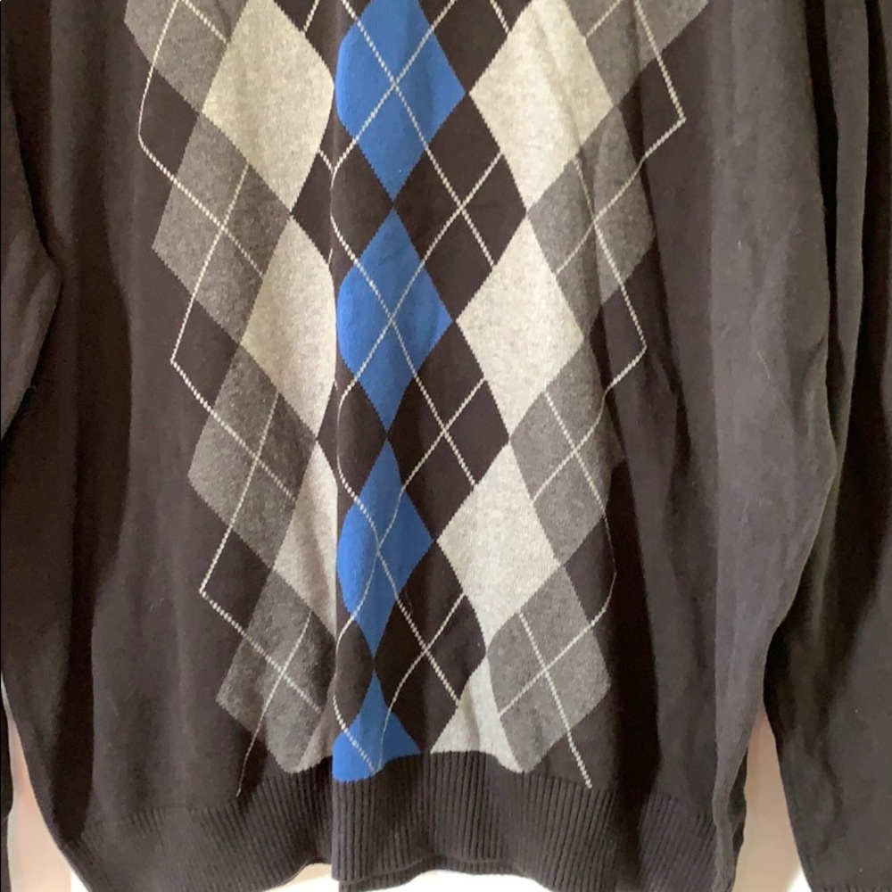 Men’s Sweater - Picture 3 of 4